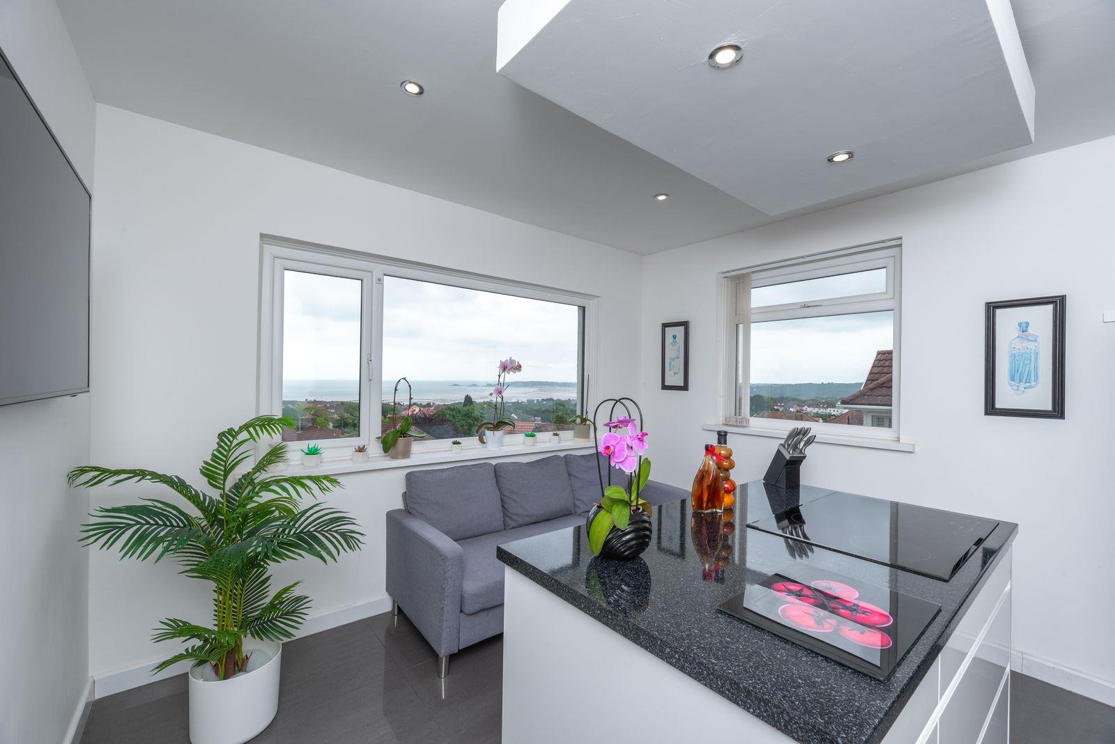 Lon Caron, Sketty, Swansea, SA2 0TW